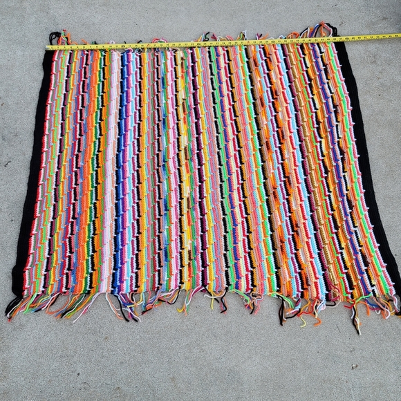 VINTAGE Rainbow Zigzag Crochet Tassel Blanket - Picture 3 of 10